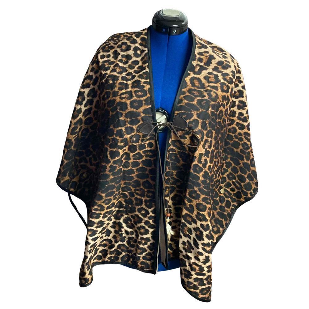 ORIGINAL USA B2B WOMEN’s FASHON  Animal Print Poncho Cape  w/Tassels‎